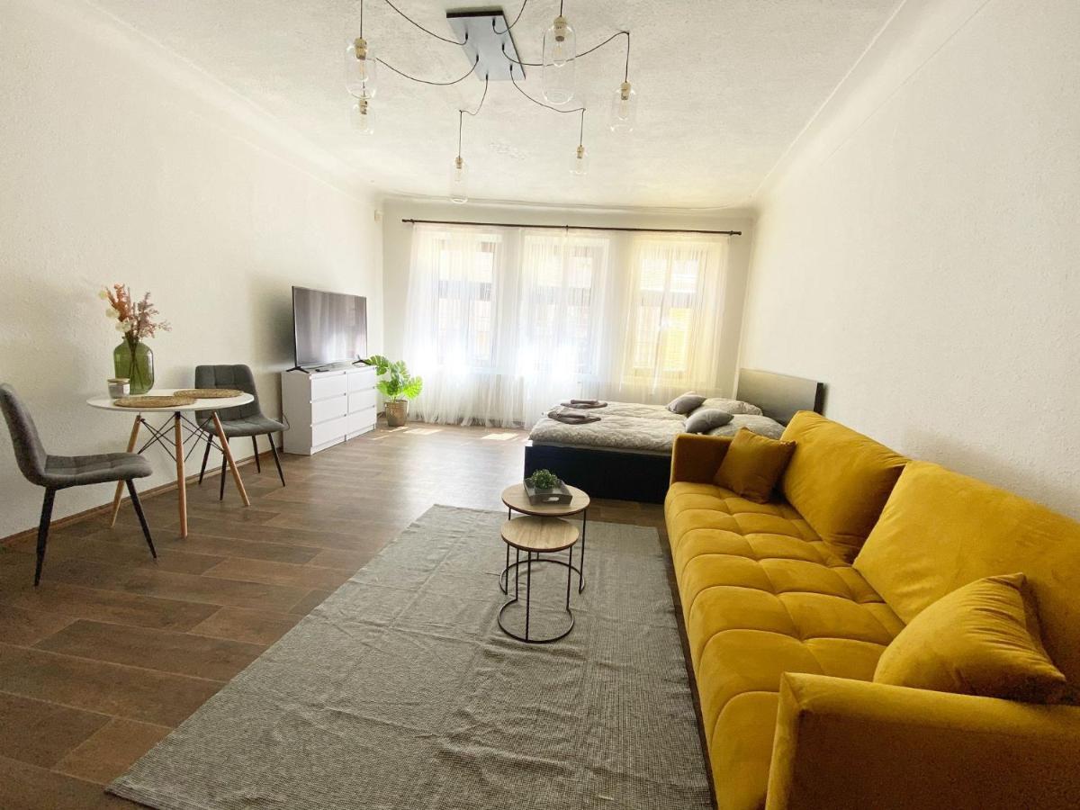 Kovarik Apartments I Оломоуц Екстер'єр фото